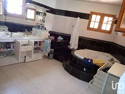 Maison, 161 m²
