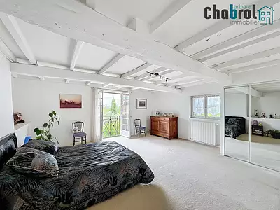 Maison, 325 m²