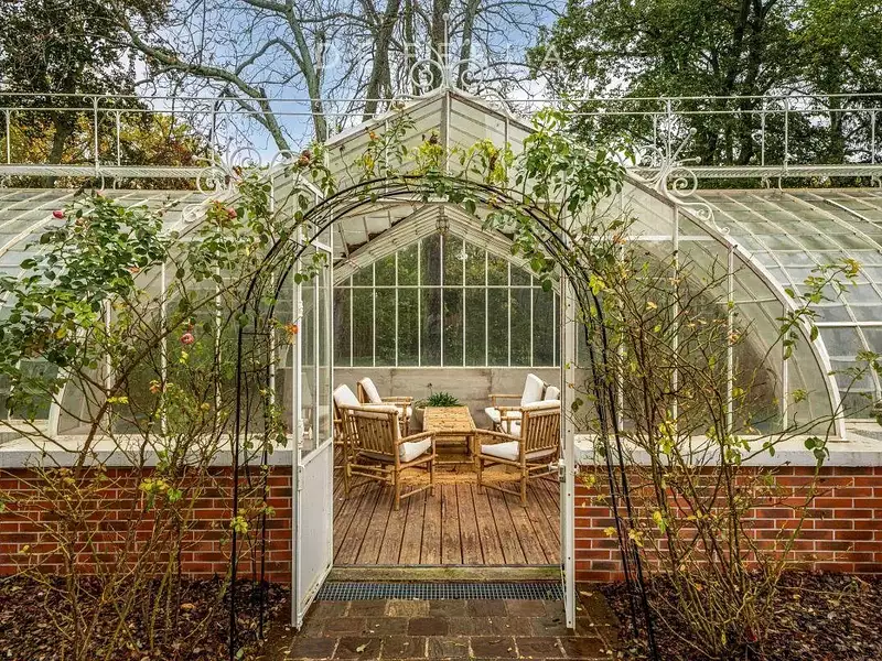 Maison, 826 m²