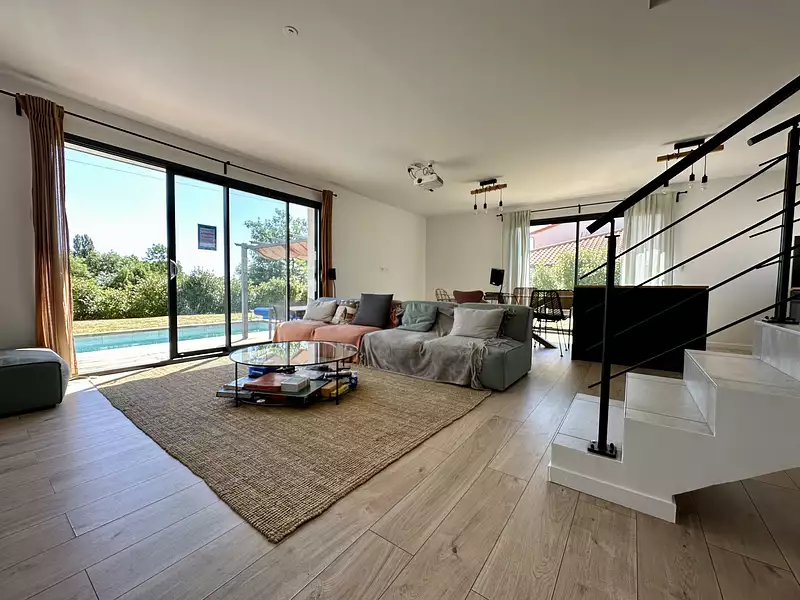 Maison, 115 m²