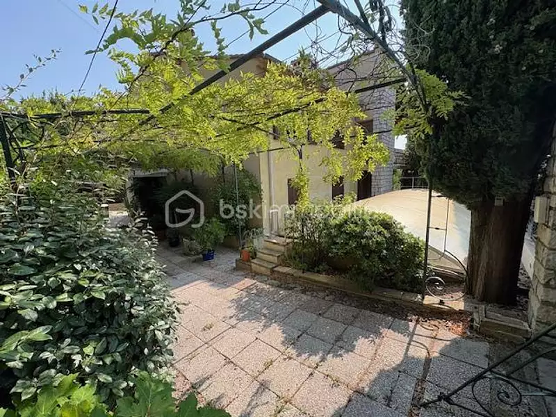Maison, 210 m²
