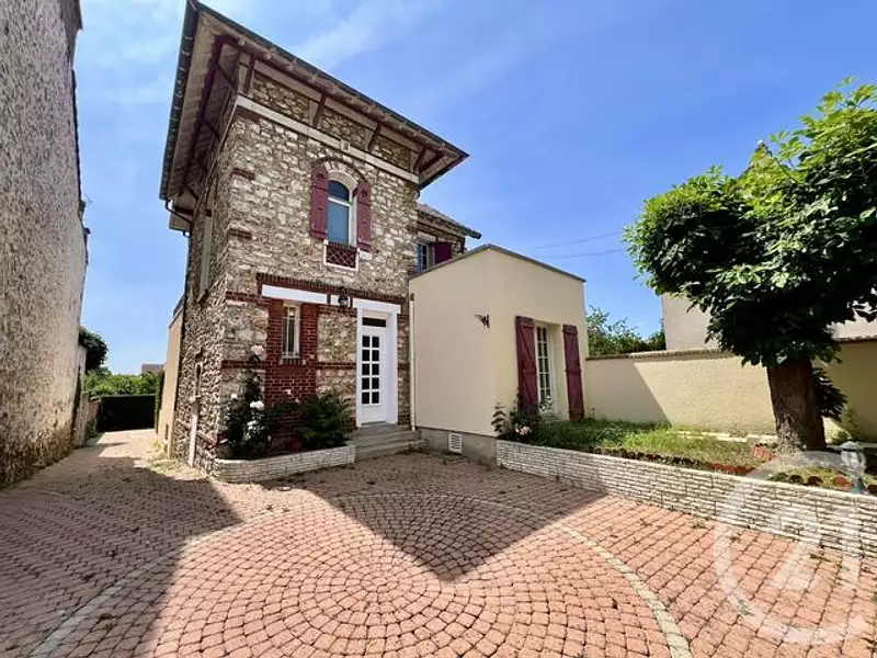 Maison, 111 m²