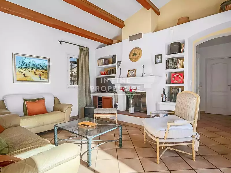 Maison, 161 m²
