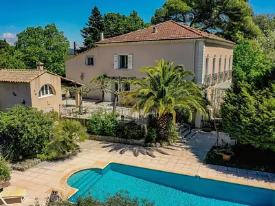Maison, 300 m²