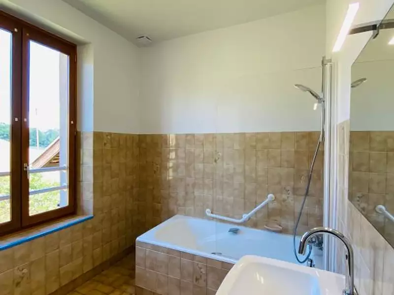 Maison, 196 m²