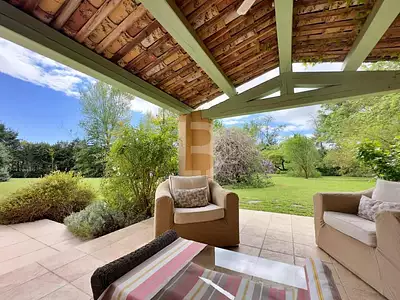 Maison, 240 m²