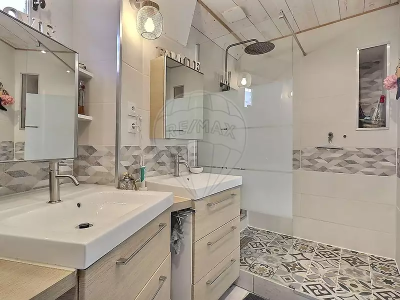 Maison, 162 m²