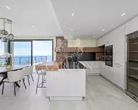 Maison, 195 m²