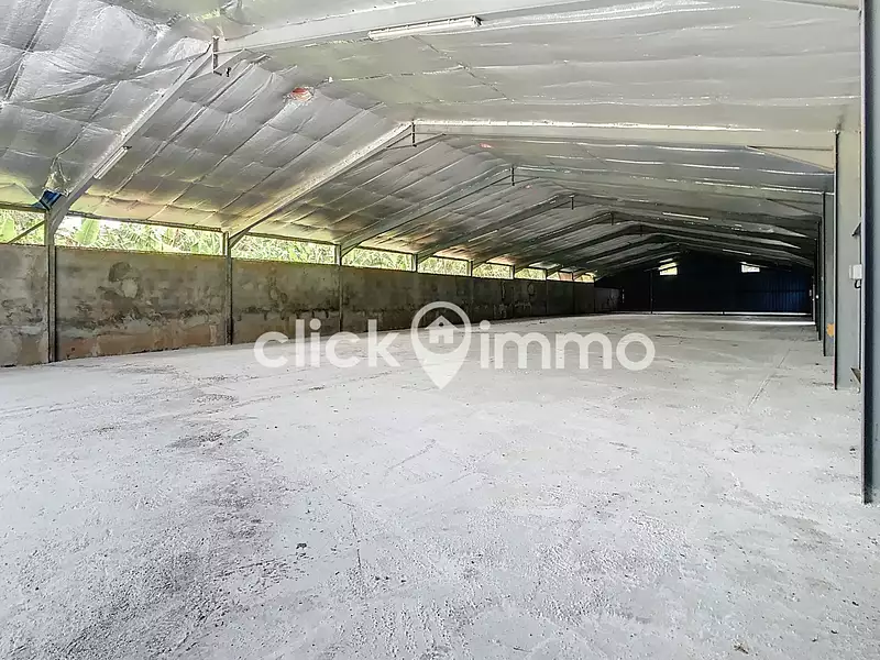 Divers, 680 m²