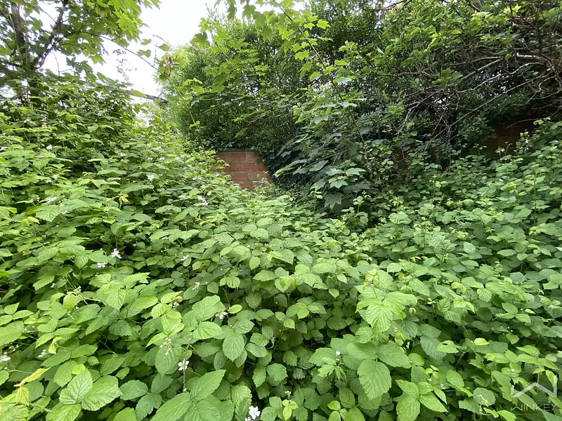 Terrain, 606 m²