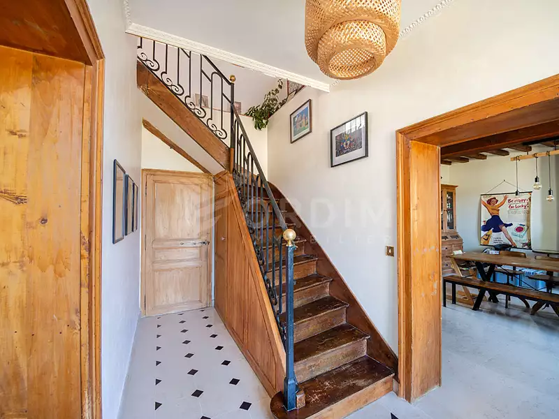 Maison, 245 m²