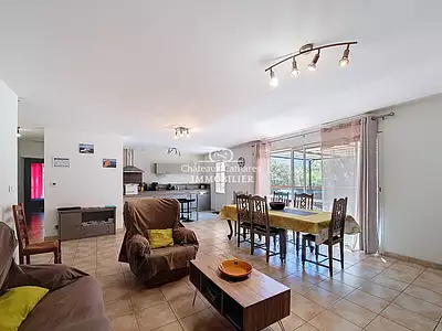 Maison, 122 m²