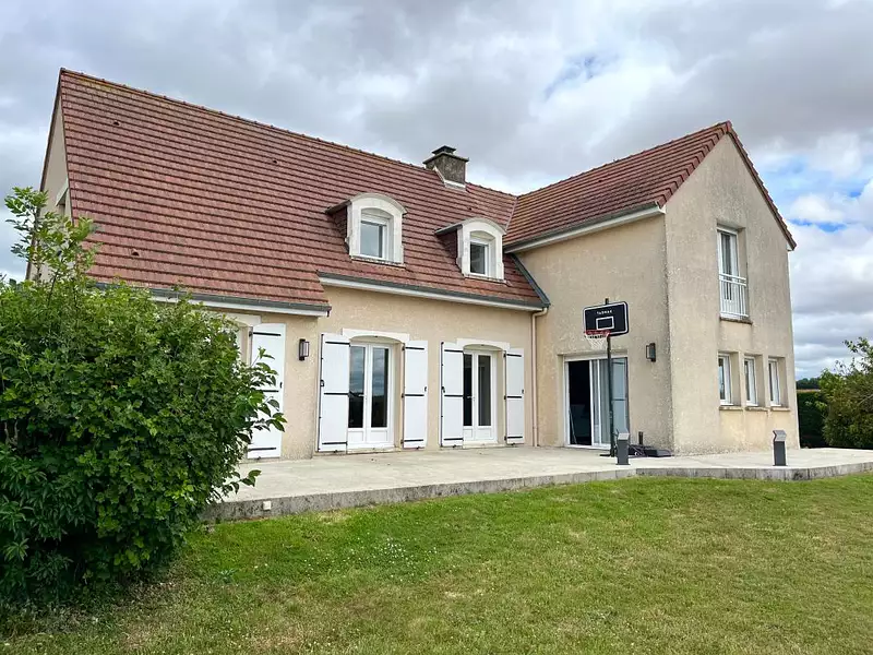 Maison, 169 m²