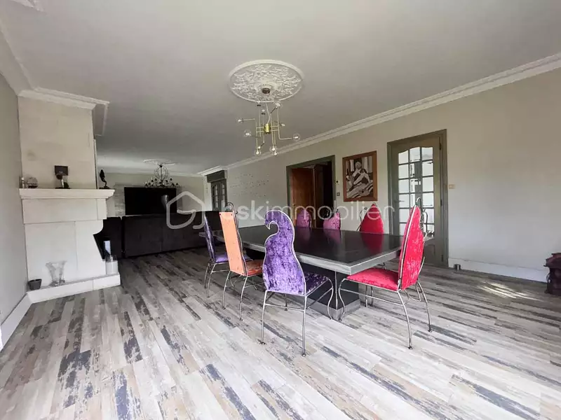 Maison, 199 m²