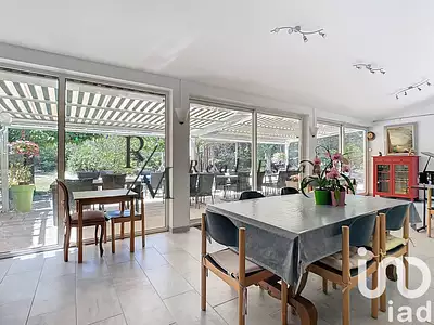 Maison, 330 m²