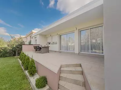 Maison, 141 m²