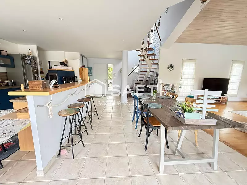 Maison, 175 m²