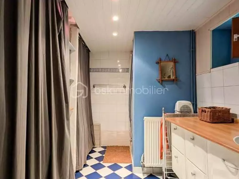 Maison, 230 m²