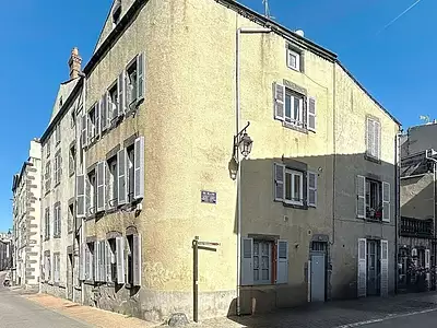 Immeuble, 142,37 m²