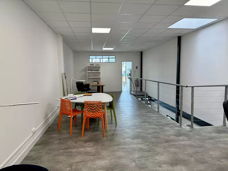 Divers, 25 m²