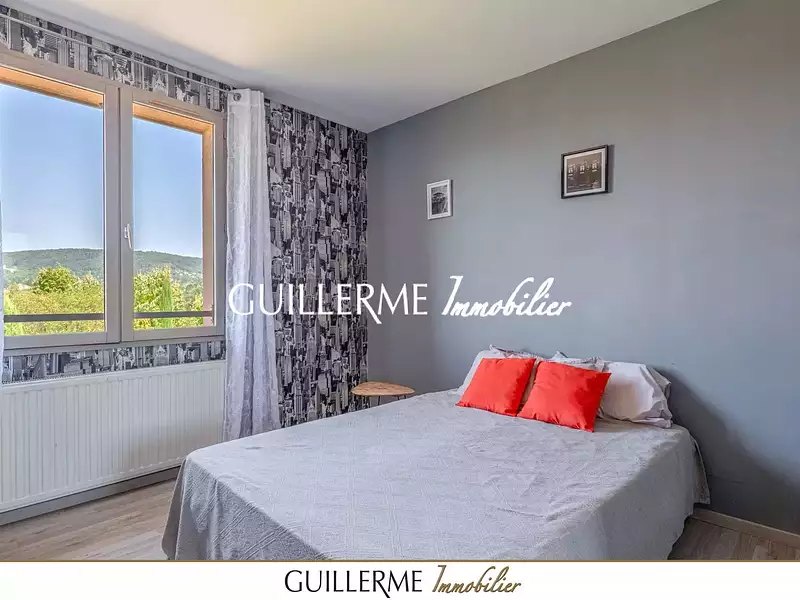 Maison, 168 m²