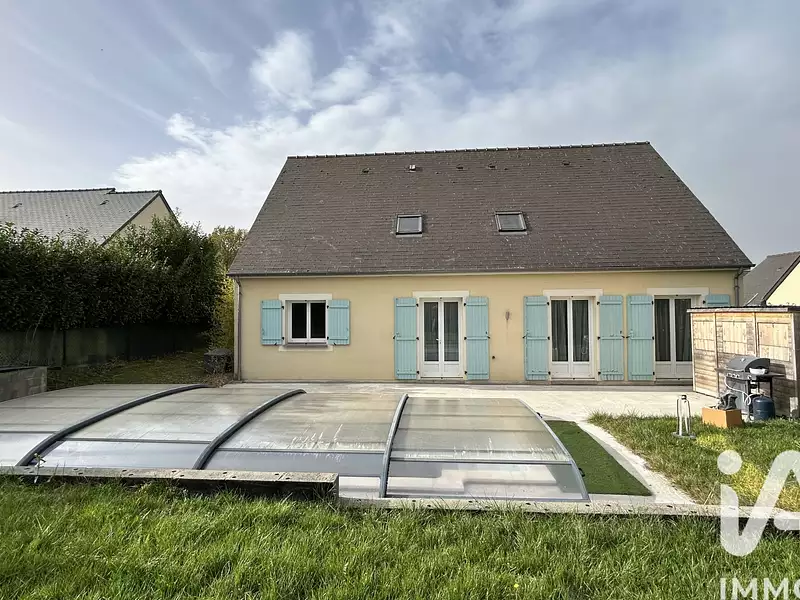 Maison, 235 m²