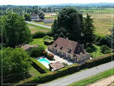 Maison, 306 m²