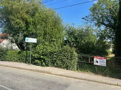 Terrain, 1 067 m²