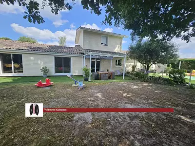 Maison, 176 m²