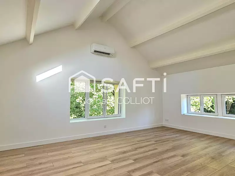 Maison, 192 m²