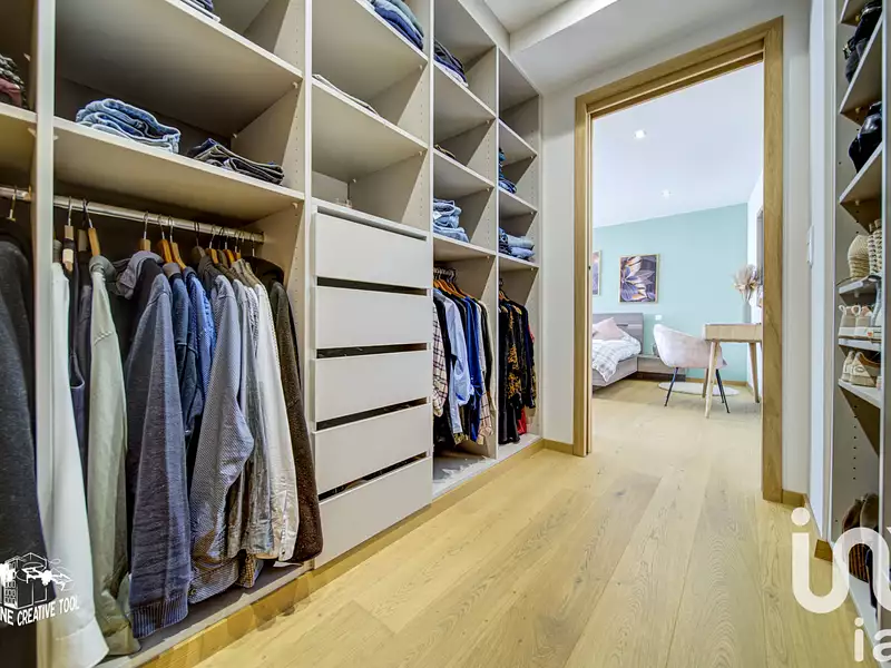 Maison, 255 m²