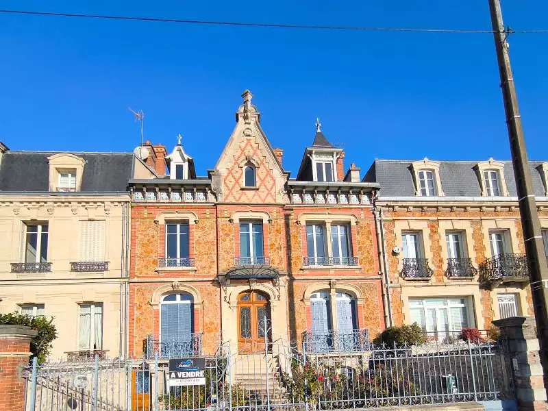 Maison, 400 m²