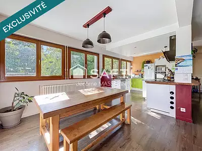 Maison, 205 m²