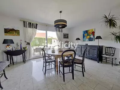 Maison, 175 m²