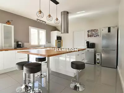 Maison, 167 m²