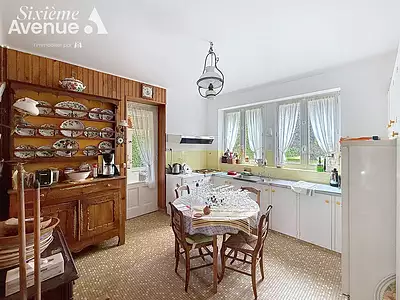 Maison, 240 m²
