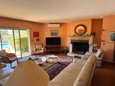 Maison, 270 m²