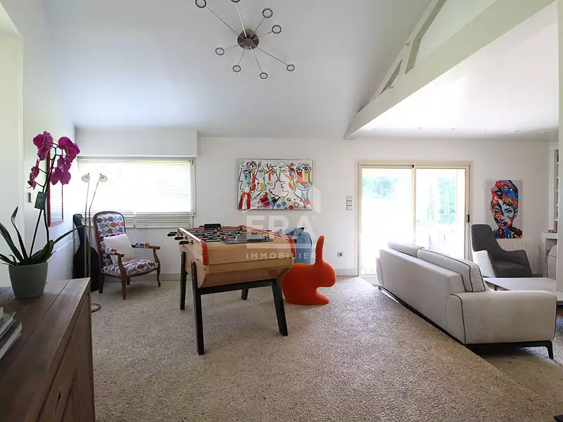 Maison, 215 m²