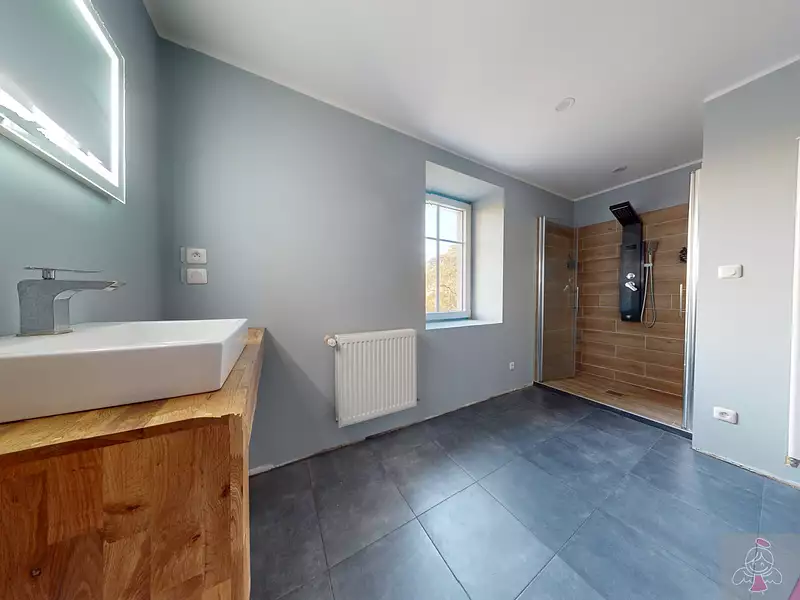 Maison, 250 m²
