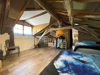 Maison, 221 m²