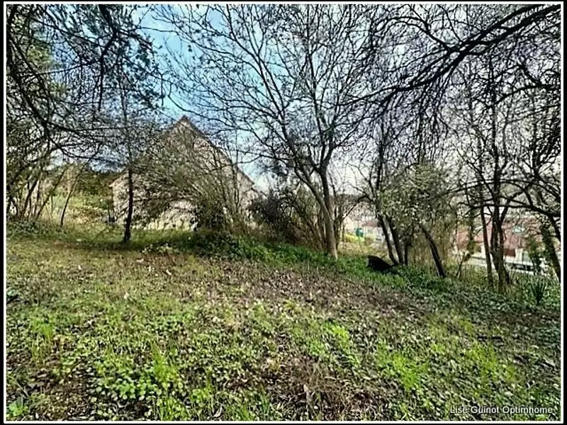 Terrain, 606 m²