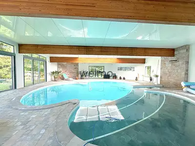 Maison, 242 m²