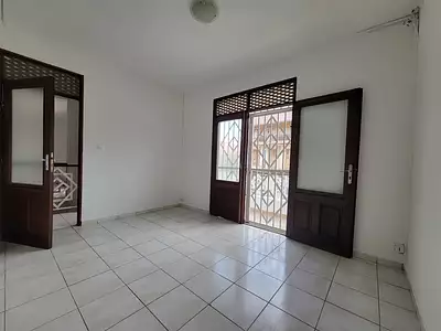 Immeuble, 298 m²