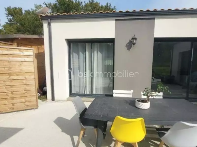 Maison, 93 m²