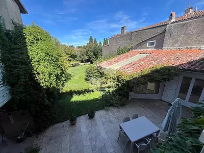 Maison, 370 m²