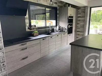 Maison, 151 m²