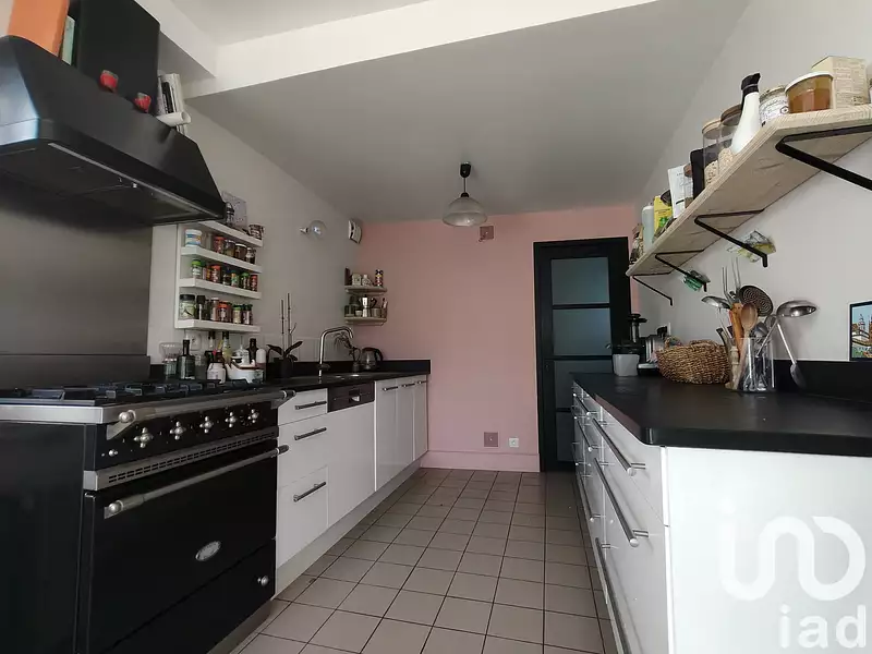 Maison, 185 m²