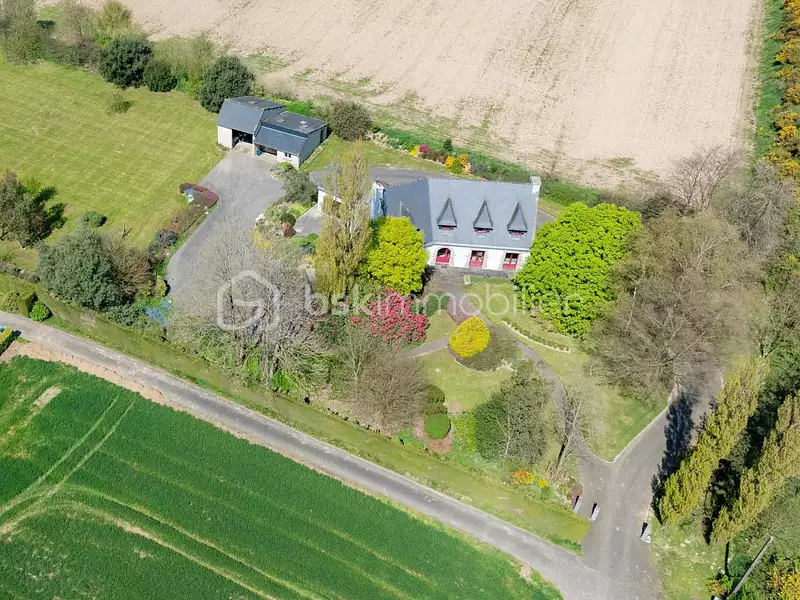 Maison, 218 m²