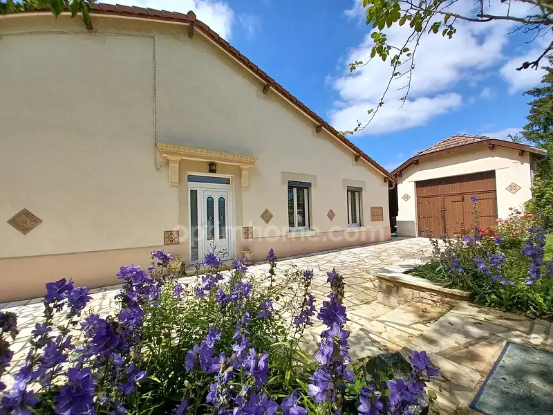 Maison, 210 m²