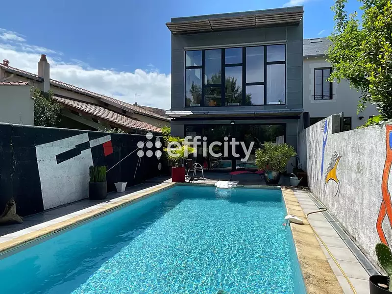 Maison, 145 m²